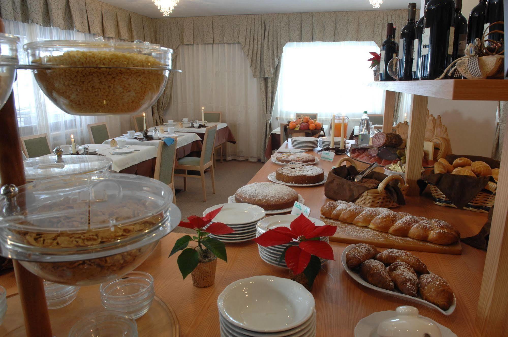 Cimon Dolomites Hotel Predazzo Eksteriør bilde